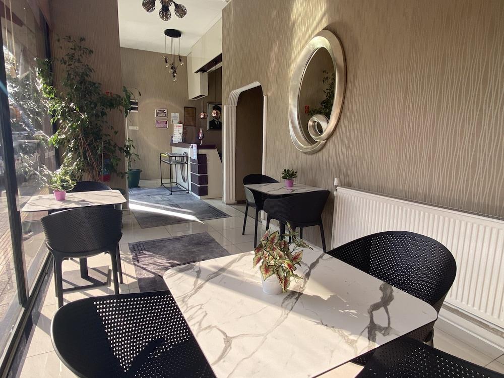 Hotel Niconya Port Suite&hotel 3*